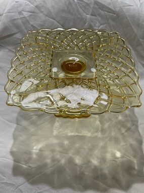 Le Smith yellow glass pedestal cake stand